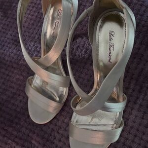 Women's Cream Strappy Sandals